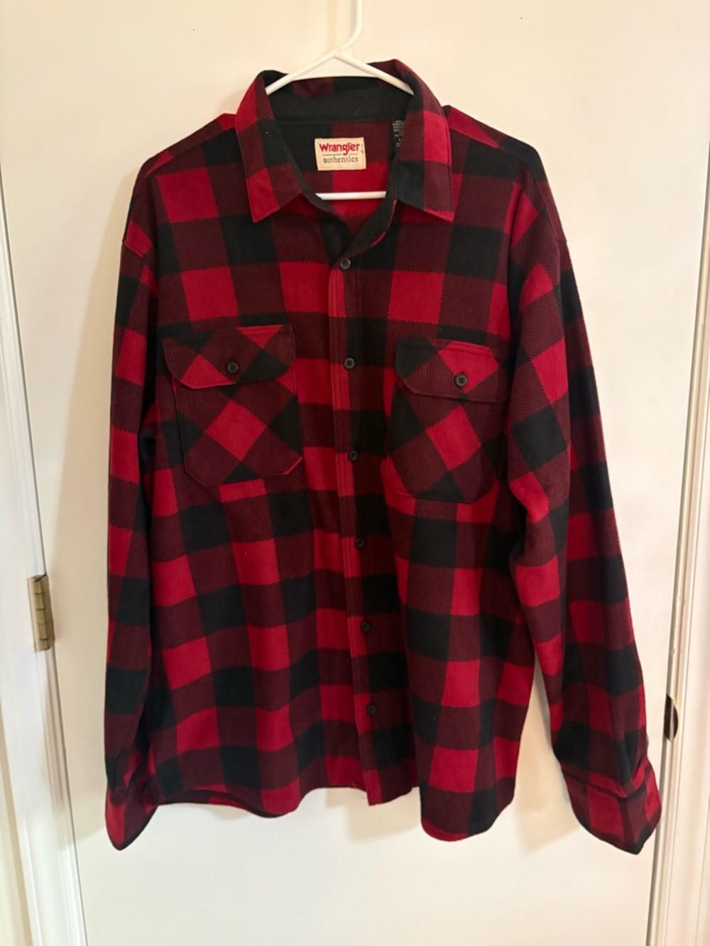 Wrangler Men’s Red and Black Buffalo Plaid Button-Down Fleece Shirt/Shacket
